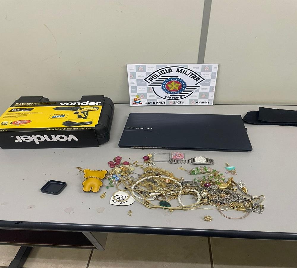 APÓS FURTAR OBJETOS DE RESIDÊNCIA INDIVÍDUO ACABA PRESO PELA POLÍCIA MILITAR NO JARDIM CÂNDIDA EM ARARAS SP