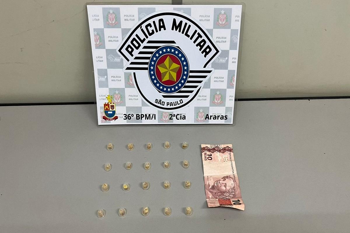 DUPLA É DETIDA POR TRÁFICO DE DROGAS NA VILA DONA ROSA EM ARARAS