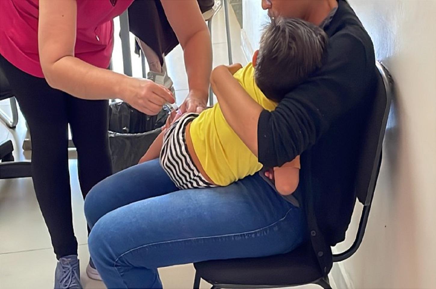 Alunos das escolas municipais recebem vacina contra a gripe